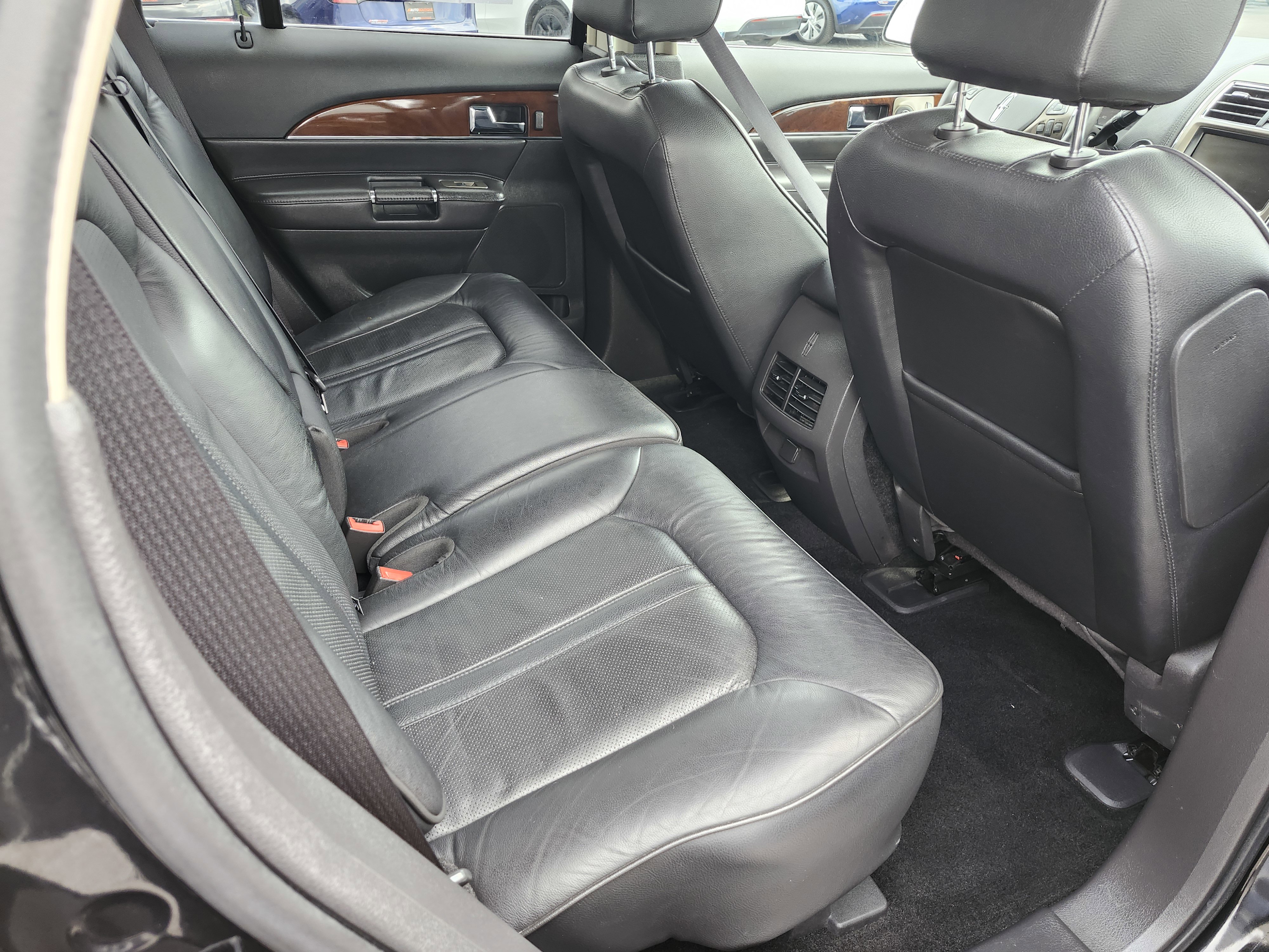 Used 2014 Lincoln MKX AWD w/ Equipment Group 101A image 23