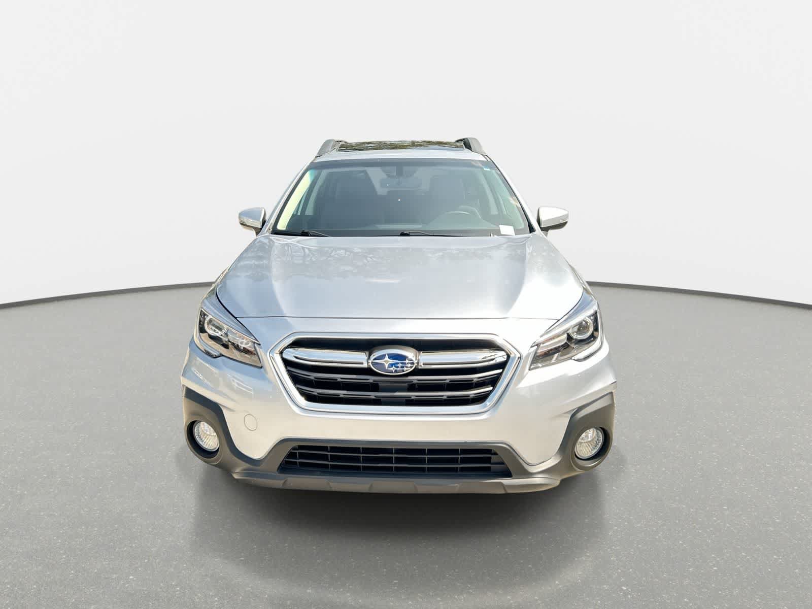 Used 2019 Subaru Outback 2.5i Limited AWD/4WD image 3