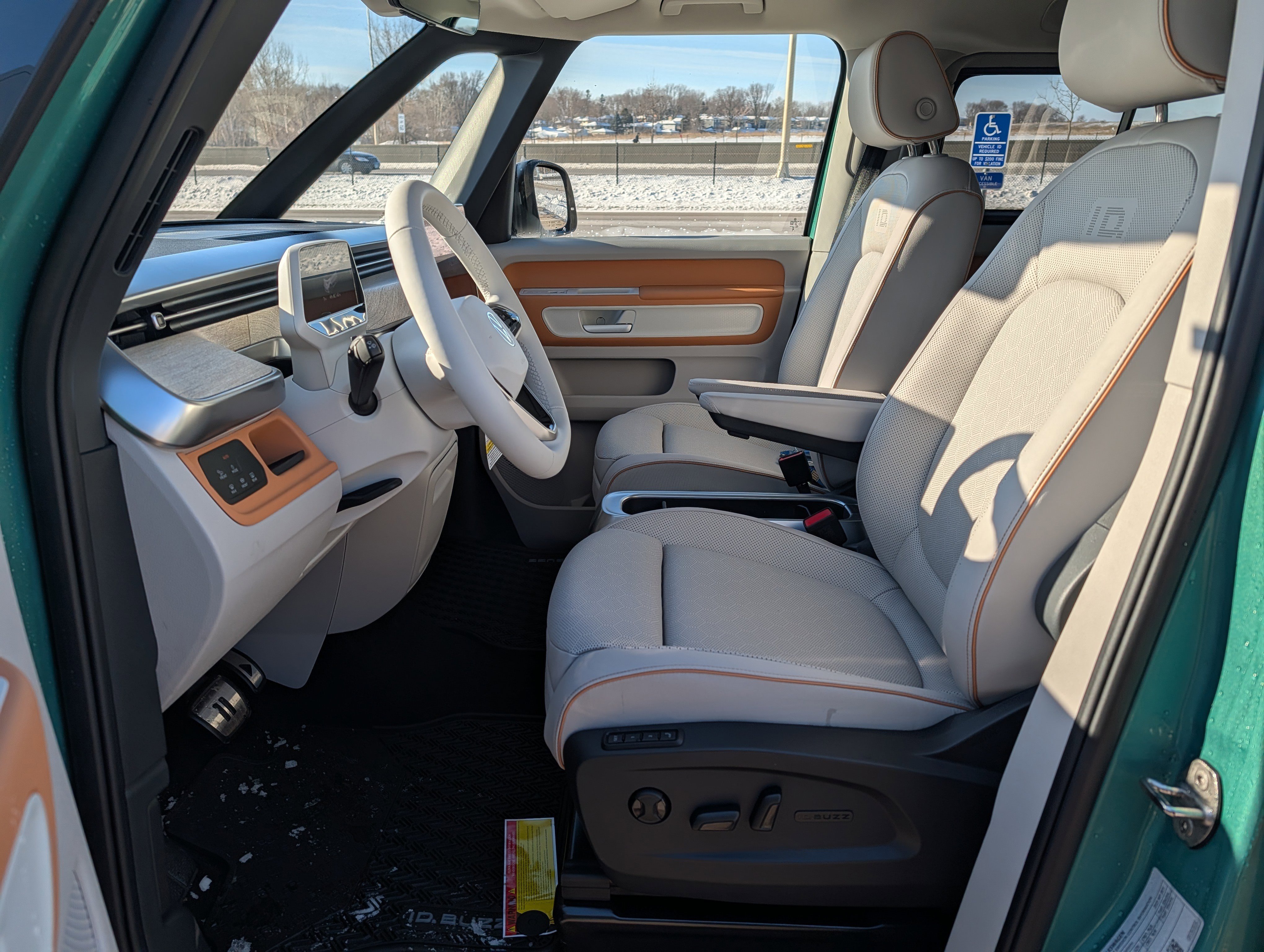 New 2025 Volkswagen ID. Buzz Pro S Plus image 4