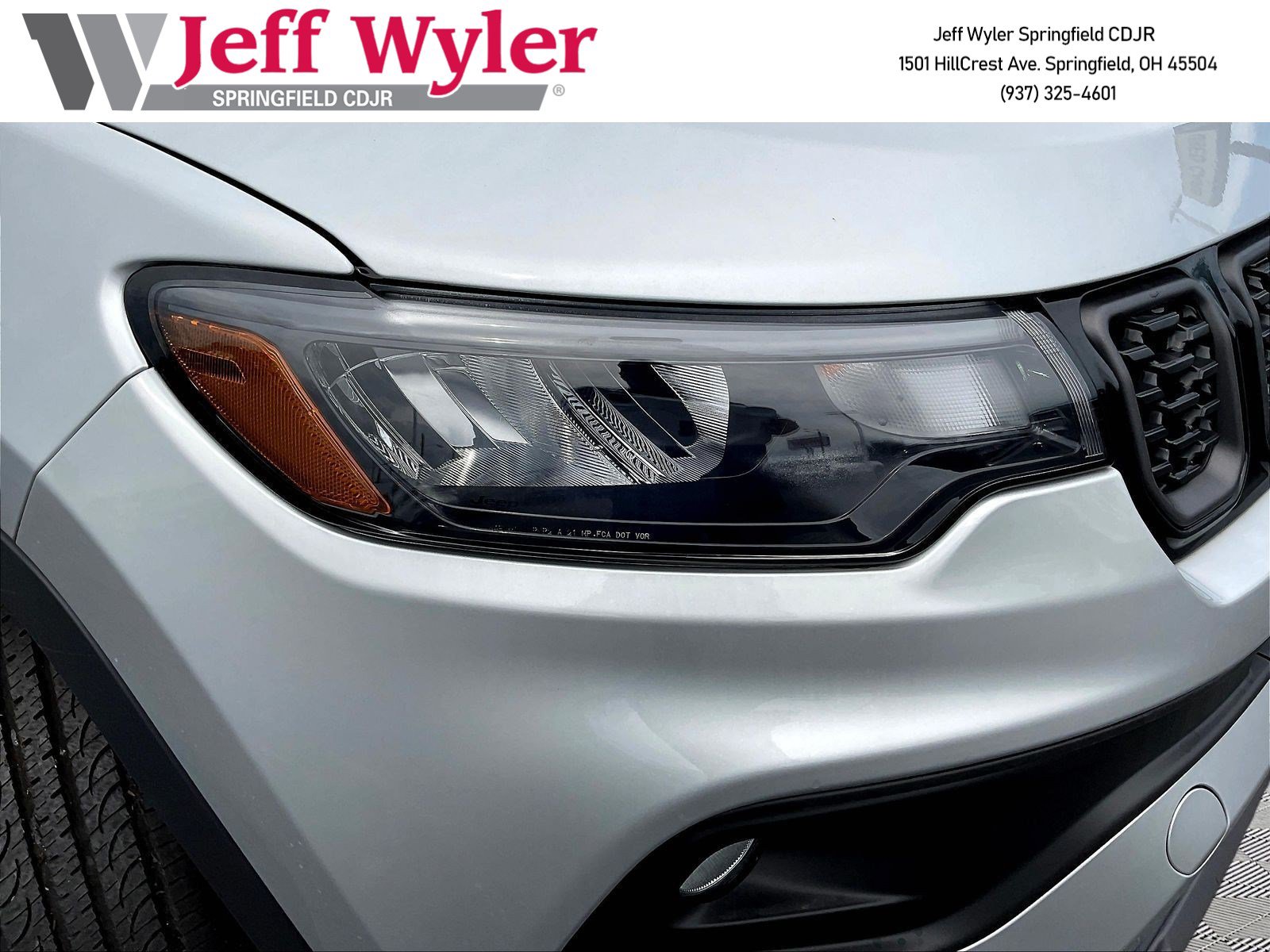 New 2026 Jeep Compass Latitude AWD/4WD image 8