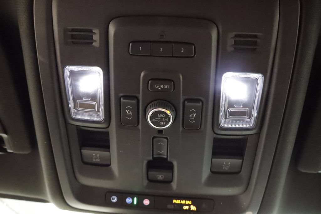 Used 2023 GMC Yukon Denali Ultimate AWD/4WD image 43