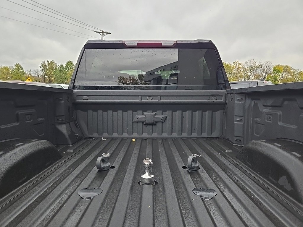 Used 2024 Chevrolet Silverado 2500 LT image 33