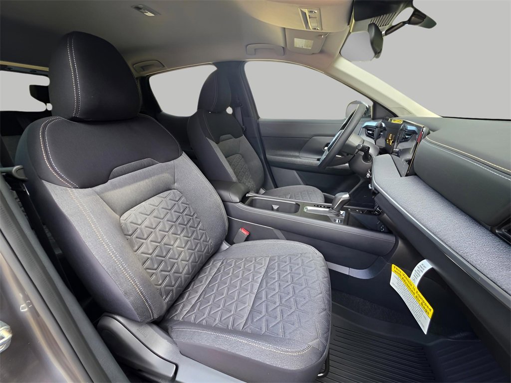 New 2026 Nissan Kicks SV image 10