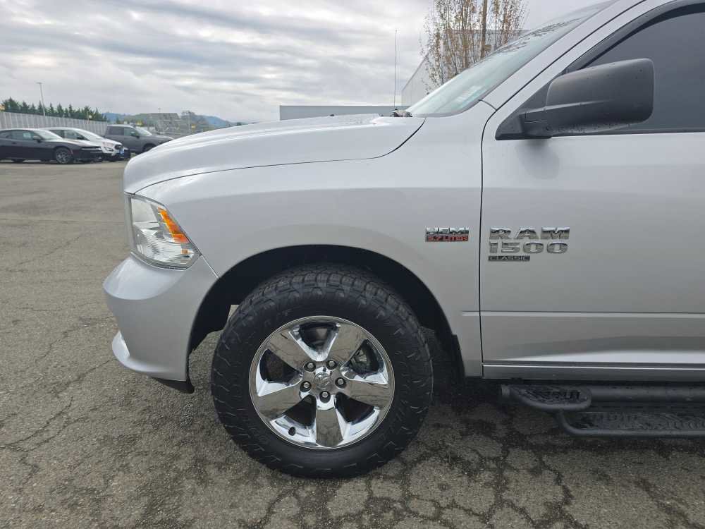 Used 2019 RAM 1500 Express w/ Express Value Package AWD/4WD image 19