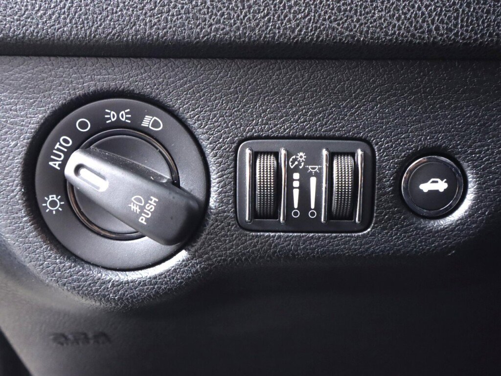 Used 2017 Dodge Charger R/T Scat Pack w/ Beats Audio Group image 10