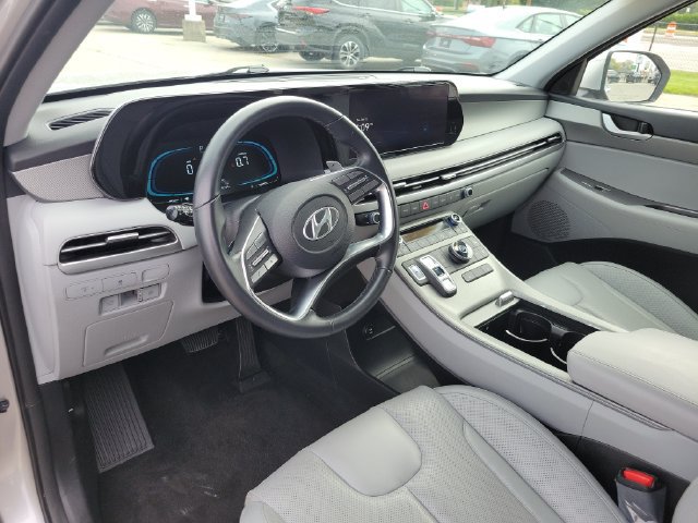 Used 2025 Hyundai Palisade SEL FWD image 20