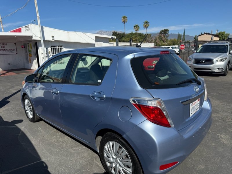 Used 2013 Toyota Yaris LE FWD image 7