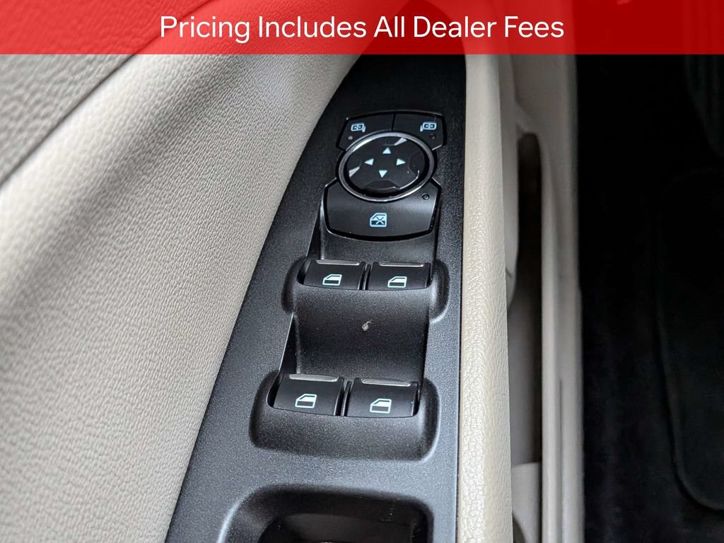 Used 2017 Ford Fusion SE w/ Fusion SE Technology Package FWD image 25