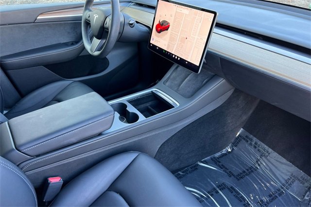 Used 2023 Tesla Model Y Performance image 18