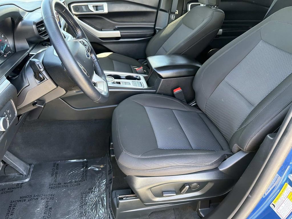 Certified 2022 Ford Explorer XLT image 16