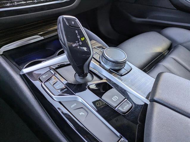 Used 2019 BMW 530e image 12