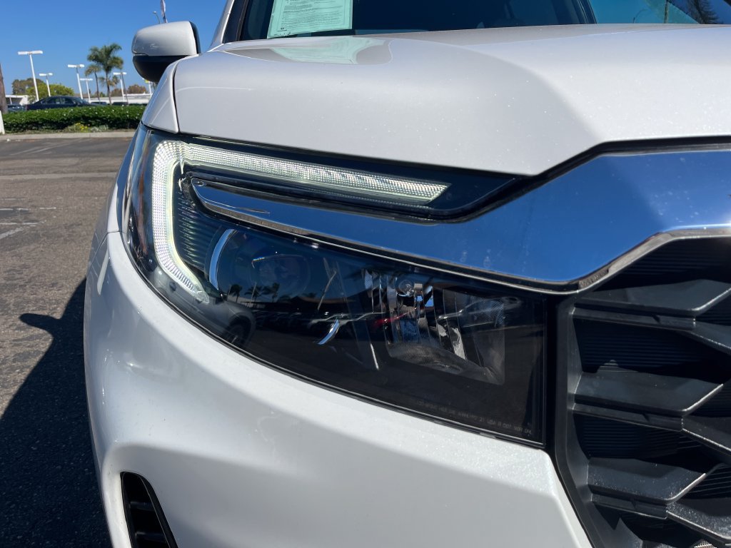 Used 2025 Honda Passport EX-L image 39