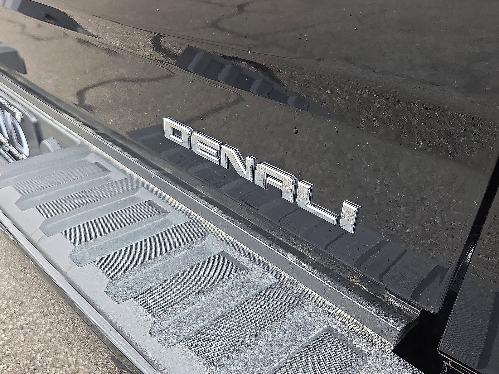 Certified 2018 GMC Sierra 1500 Denali w/ Denali Ultimate Package image 8
