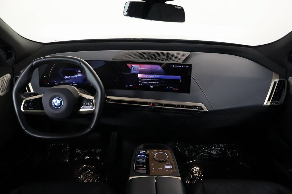 Used 2023 BMW iX M60 w/ Executive Package AWD/4WD image 8