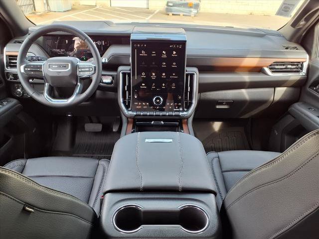 New 2026 GMC Yukon XL Denali w/ Sun & Power Step Package AWD/4WD image 4