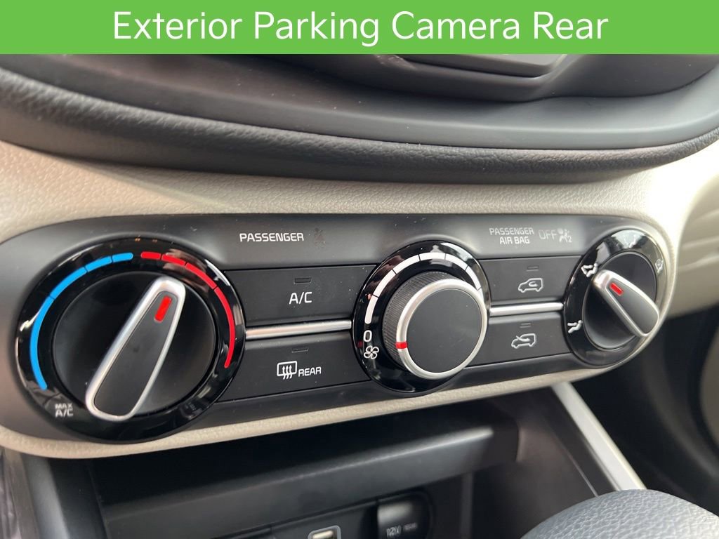Used 2025 Kia Soul LX FWD image 22