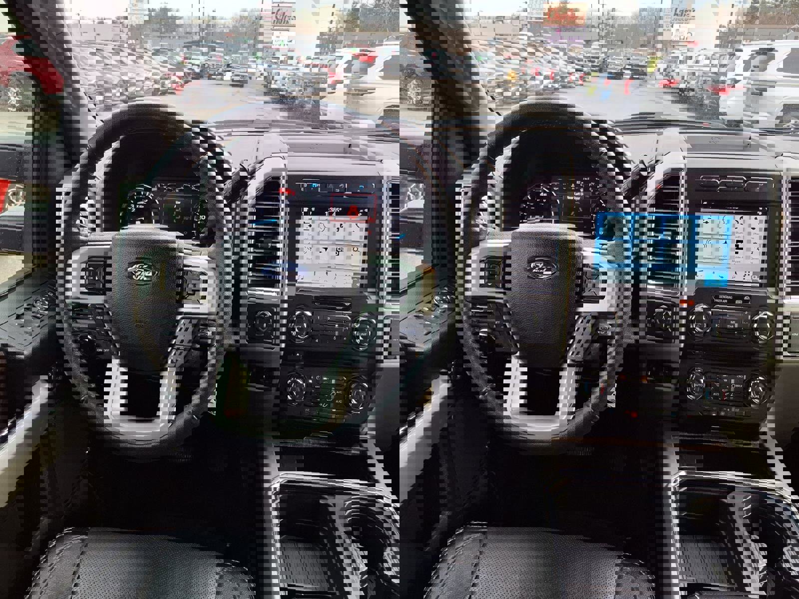 Used 2018 Ford F250 Lariat w/ Lariat Value Package image 8