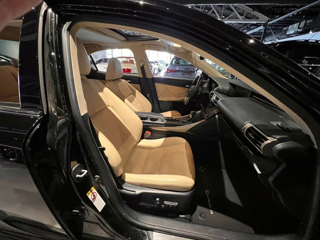 Used 2015 Lexus IS 250 image 16