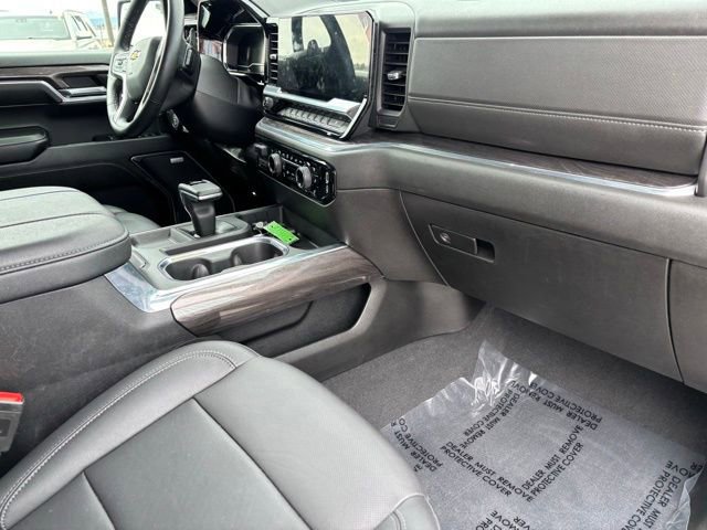 Used 2024 Chevrolet Silverado 1500 LTZ w/ LTZ Premium Package AWD/4WD image 24