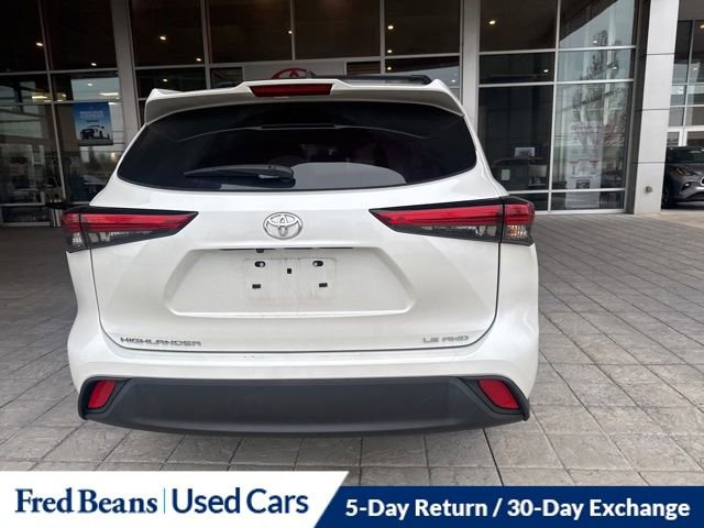 Used 2023 Toyota Highlander LE image 12