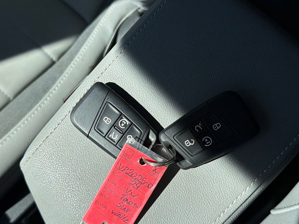 Used 2024 Volkswagen Taos SE image 20