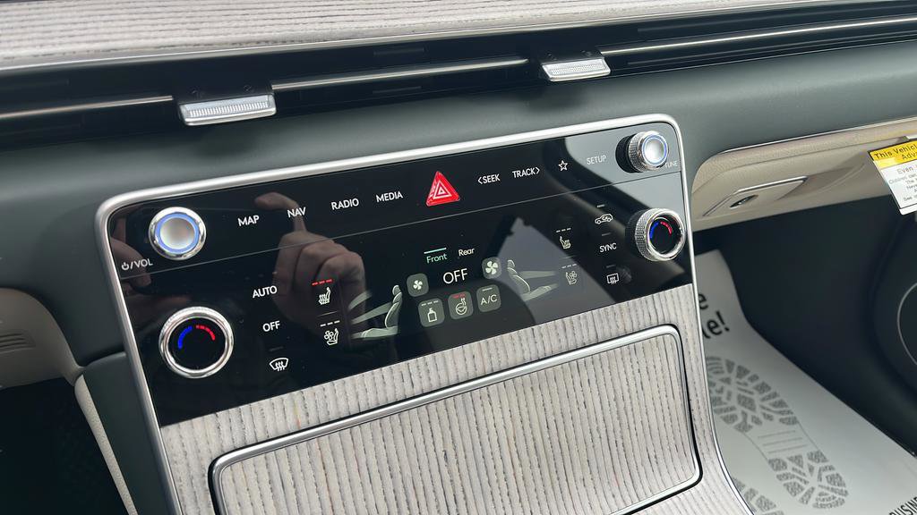 New 2026 Genesis GV80 2.5T Advanced image 24