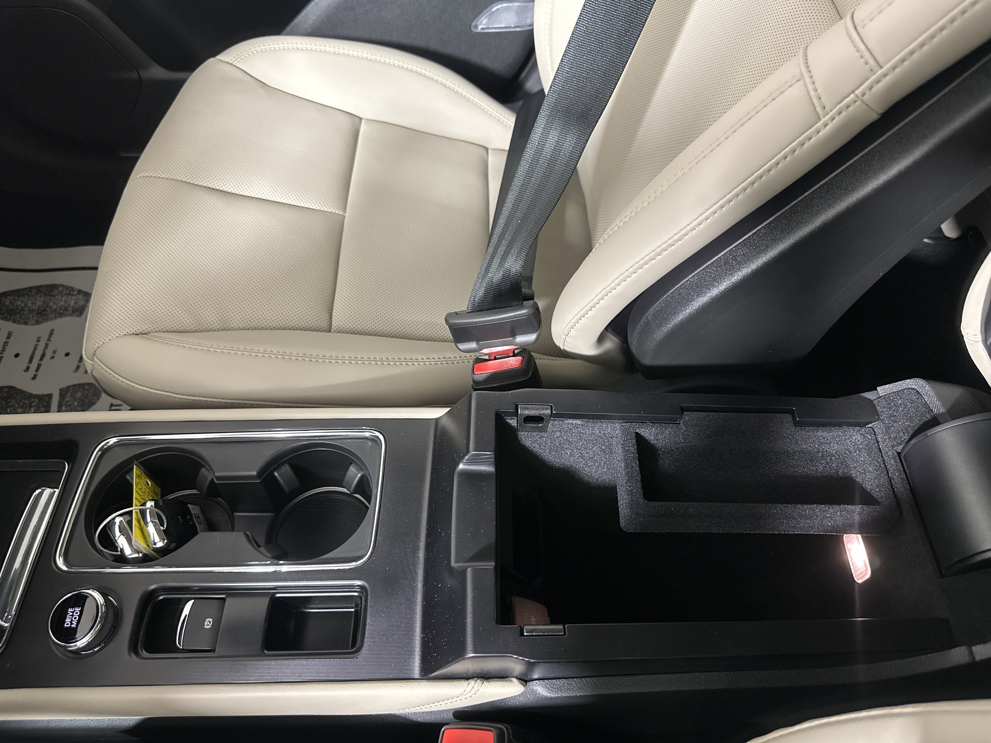 New 2026 Lincoln Corsair Premiere image 19