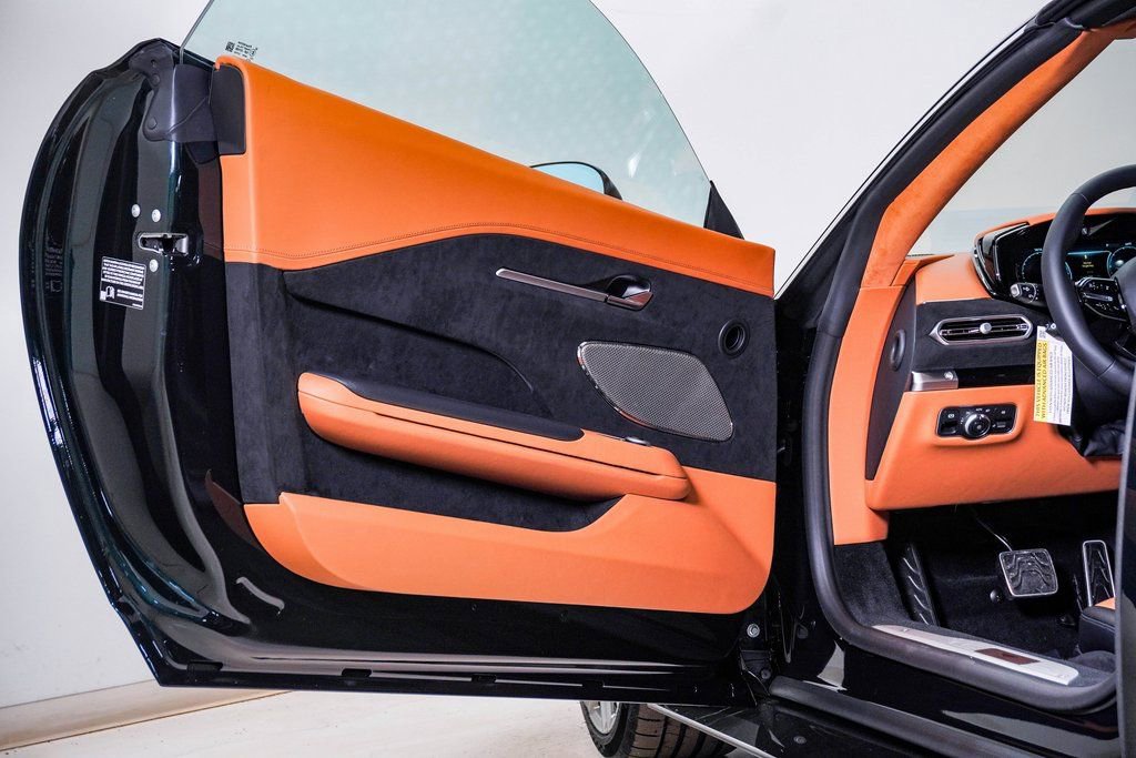 New 2026 Aston Martin V8 Vantage Roadster image 36