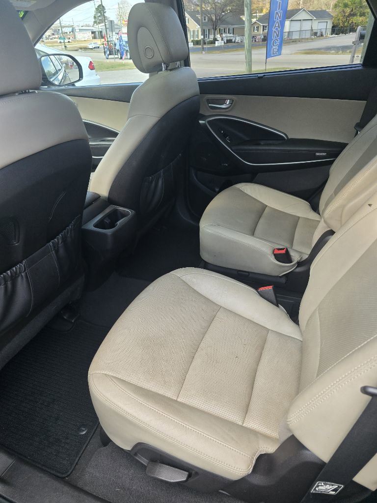 Used 2017 Hyundai Santa Fe Limited image 12