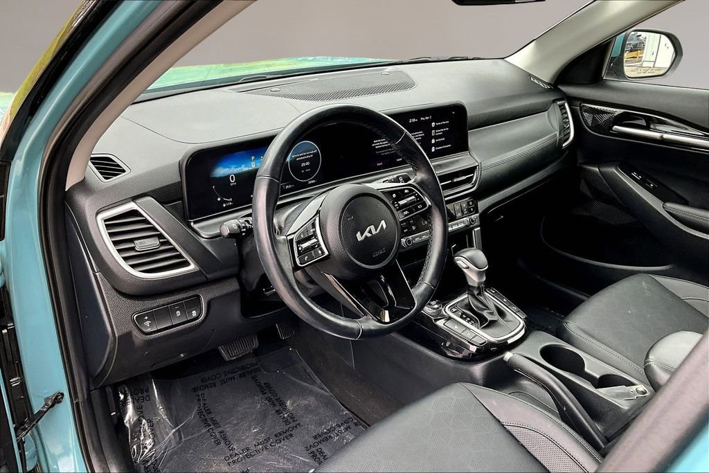 Certified 2024 Kia Seltos EX image 16