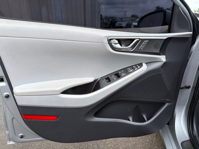 Used 2020 Hyundai Ioniq Limited FWD image 24