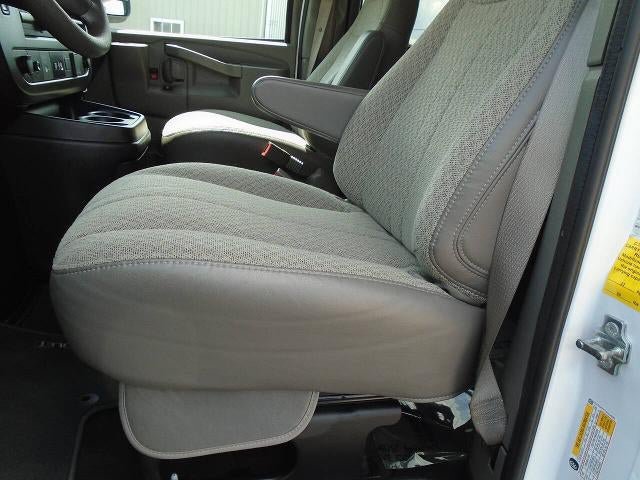 Certified 2025 Chevrolet Express 3500 LT w/ LT Preferred Equipment Group RWD image 11