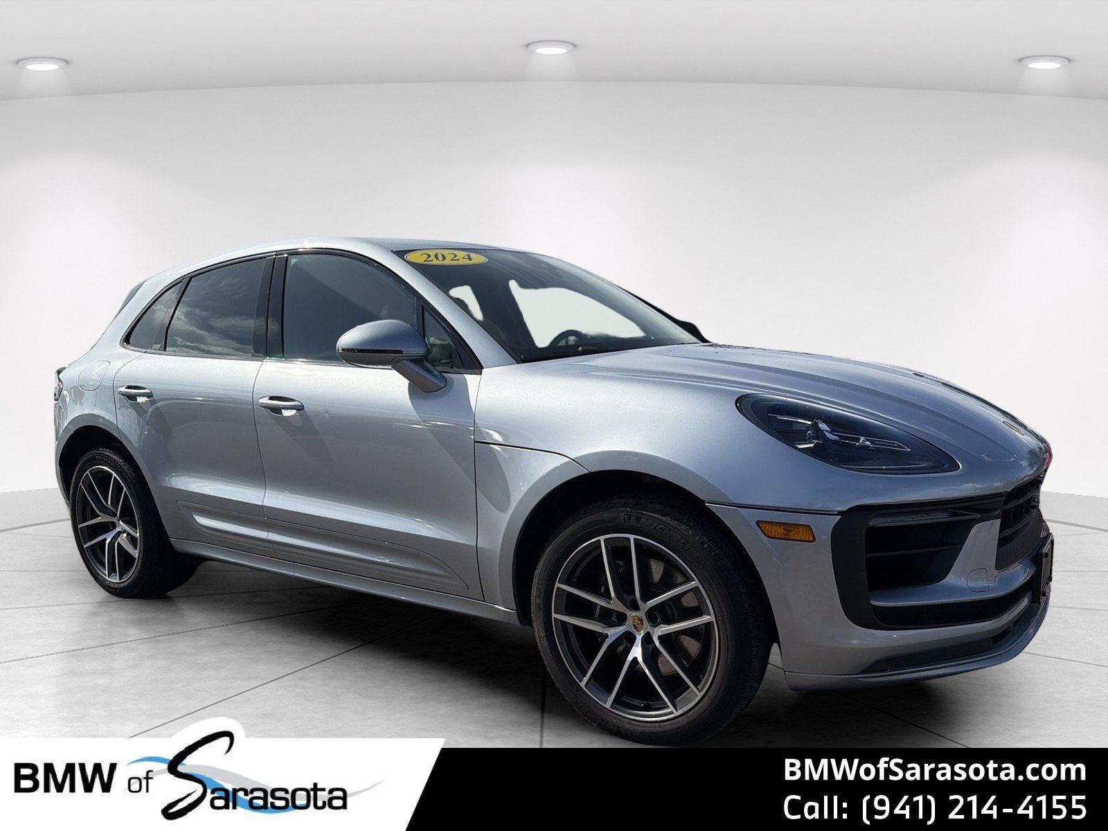 Used 2024 Porsche Macan S AWD/4WD image 1