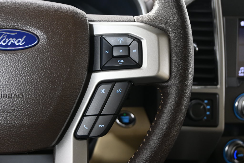 Used 2019 Ford F150 Lariat w/ Equipment Group 502A Luxury AWD/4WD image 37