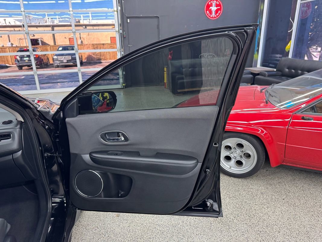 Used 2022 Honda HR-V EX image 18