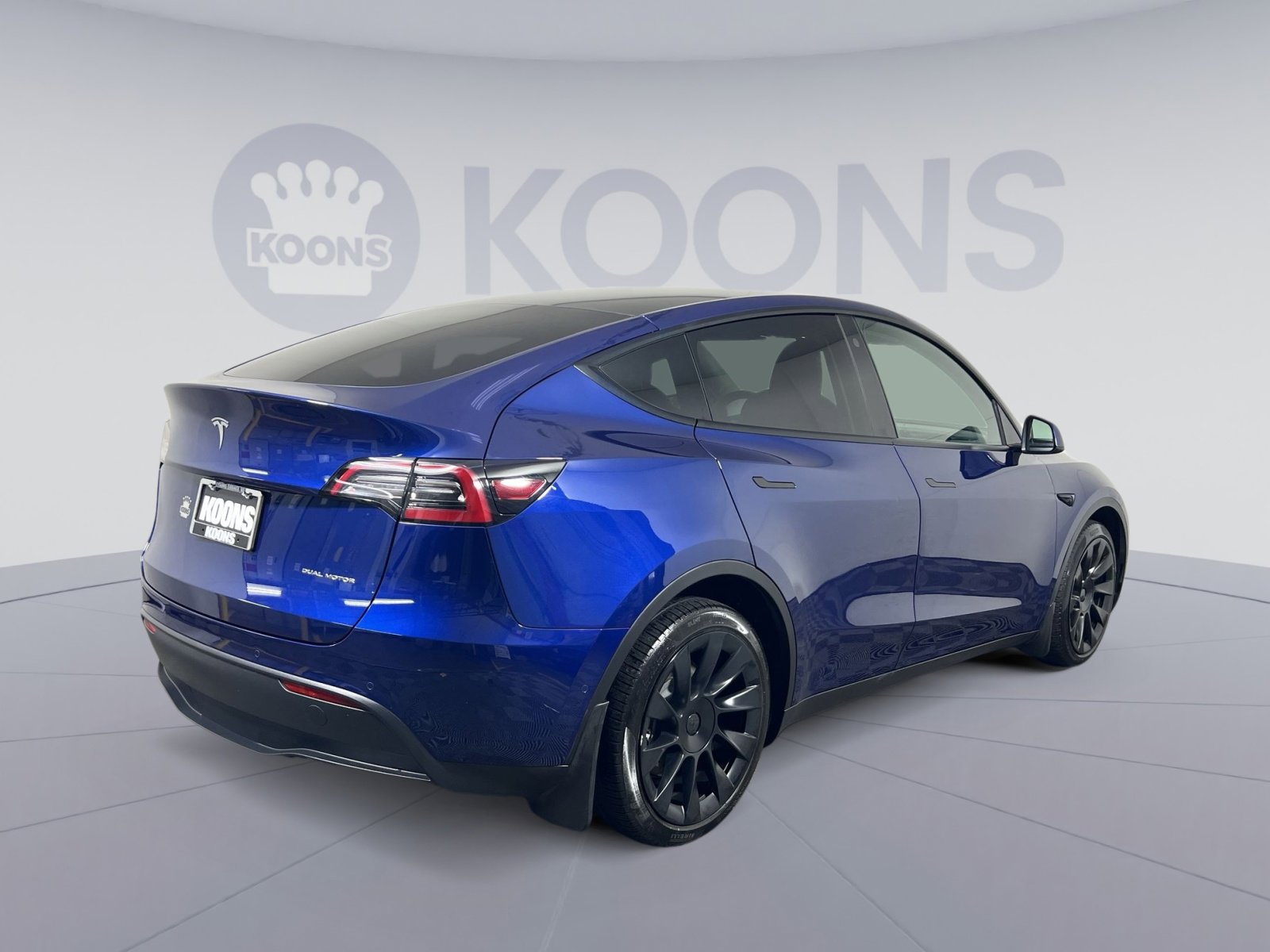 Used 2021 Tesla Model Y Long Range image 11