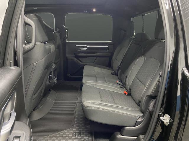 New 2026 RAM 1500 4x4 Crew Cab image 34