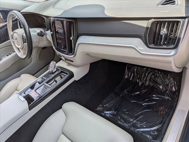 Used 2022 Volvo S60 T8 Inscription w/ Advanced Package image 22