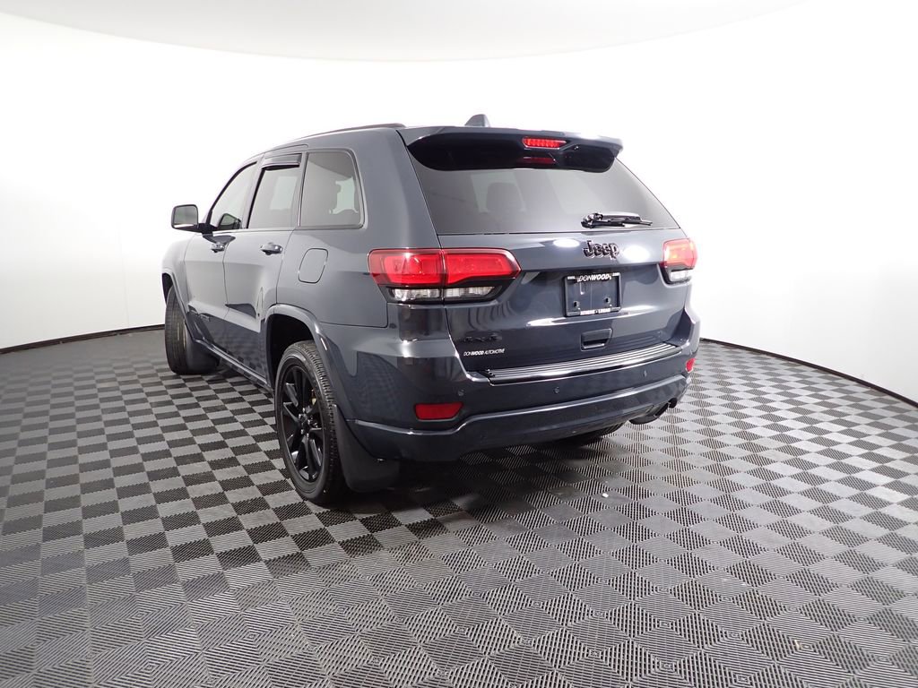 Used 2018 Jeep Grand Cherokee Altitude image 14