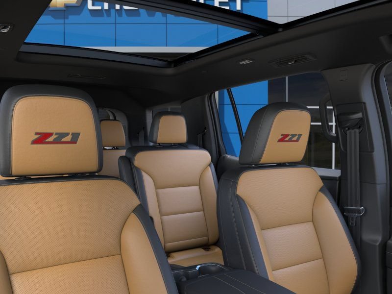 New 2027 Chevrolet Traverse Z71 w/ Driver Confidence Package AWD/4WD image 24