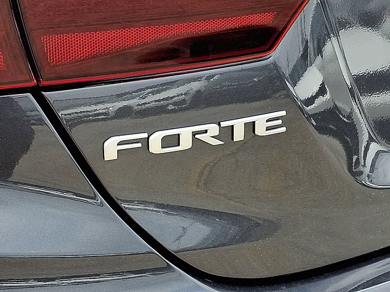 Used 2023 Kia Forte LXS FWD image 27