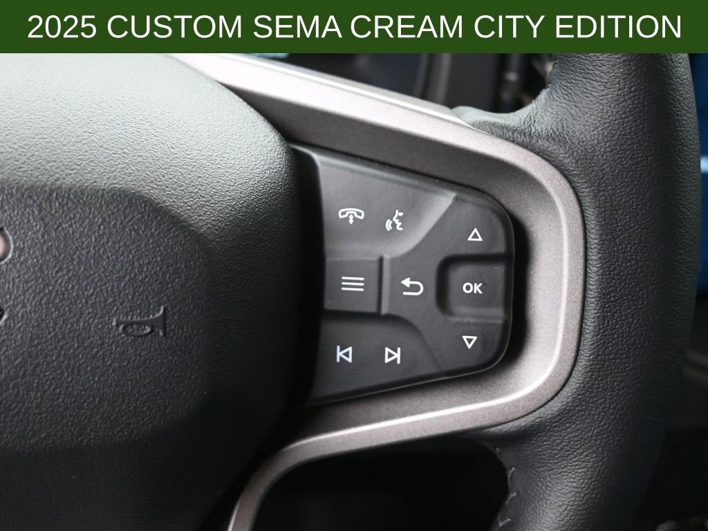 New 2025 Ford Bronco Badlands image 15