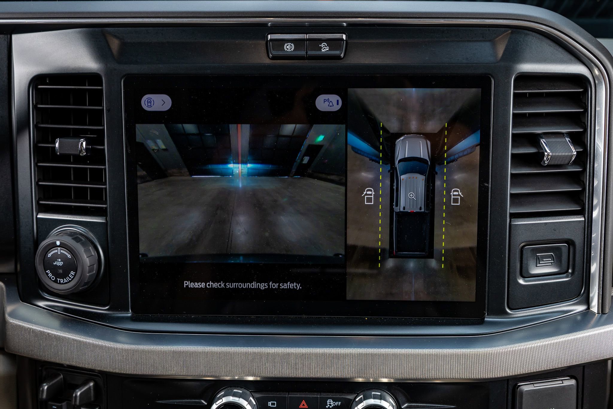 Used 2025 Ford F450 Platinum w/ Platinum Plus Package image 24