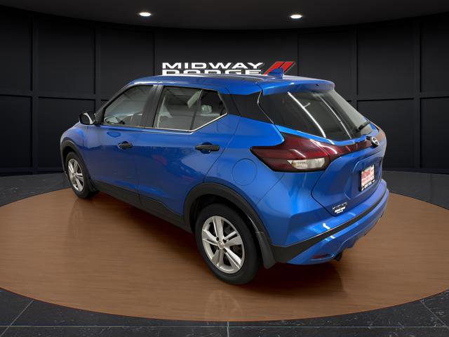 Used 2024 Nissan Kicks S FWD image 3