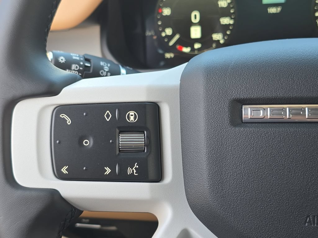 New 2026 Land Rover Defender 110 S AWD/4WD image 17