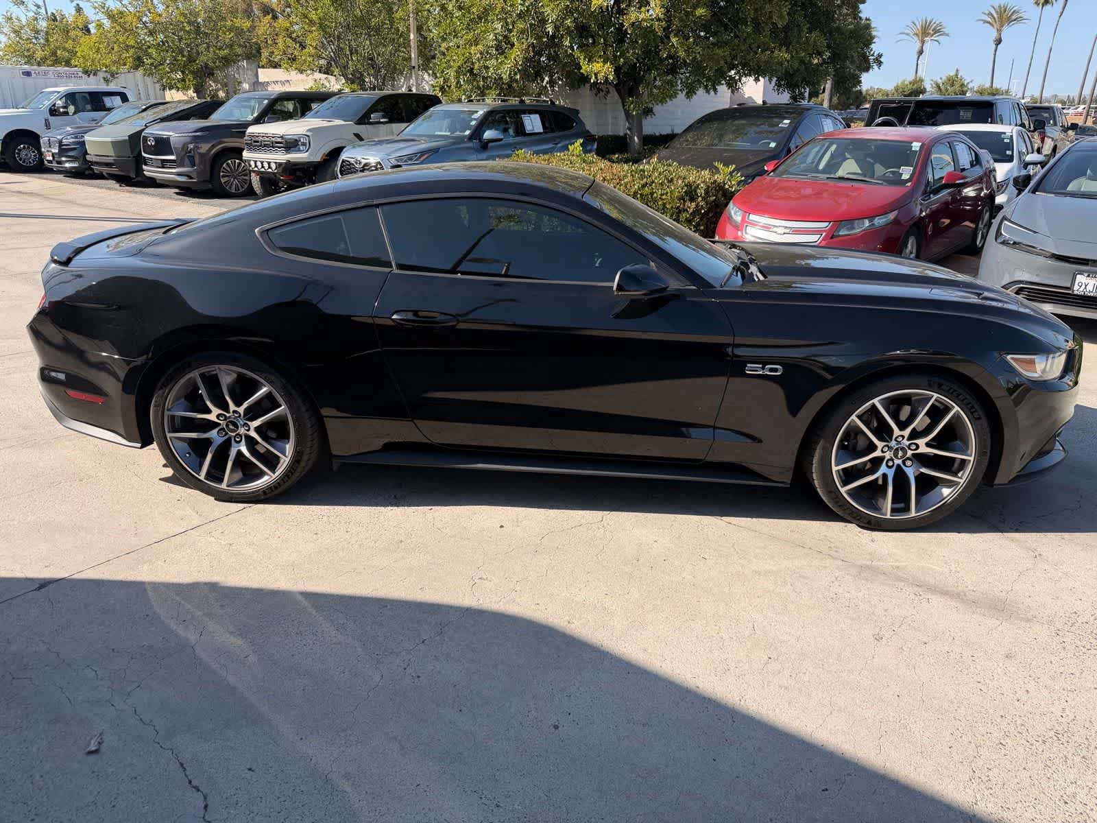 Used 2015 Ford Mustang GT Premium w/ Equipment Group 401A RWD image 6