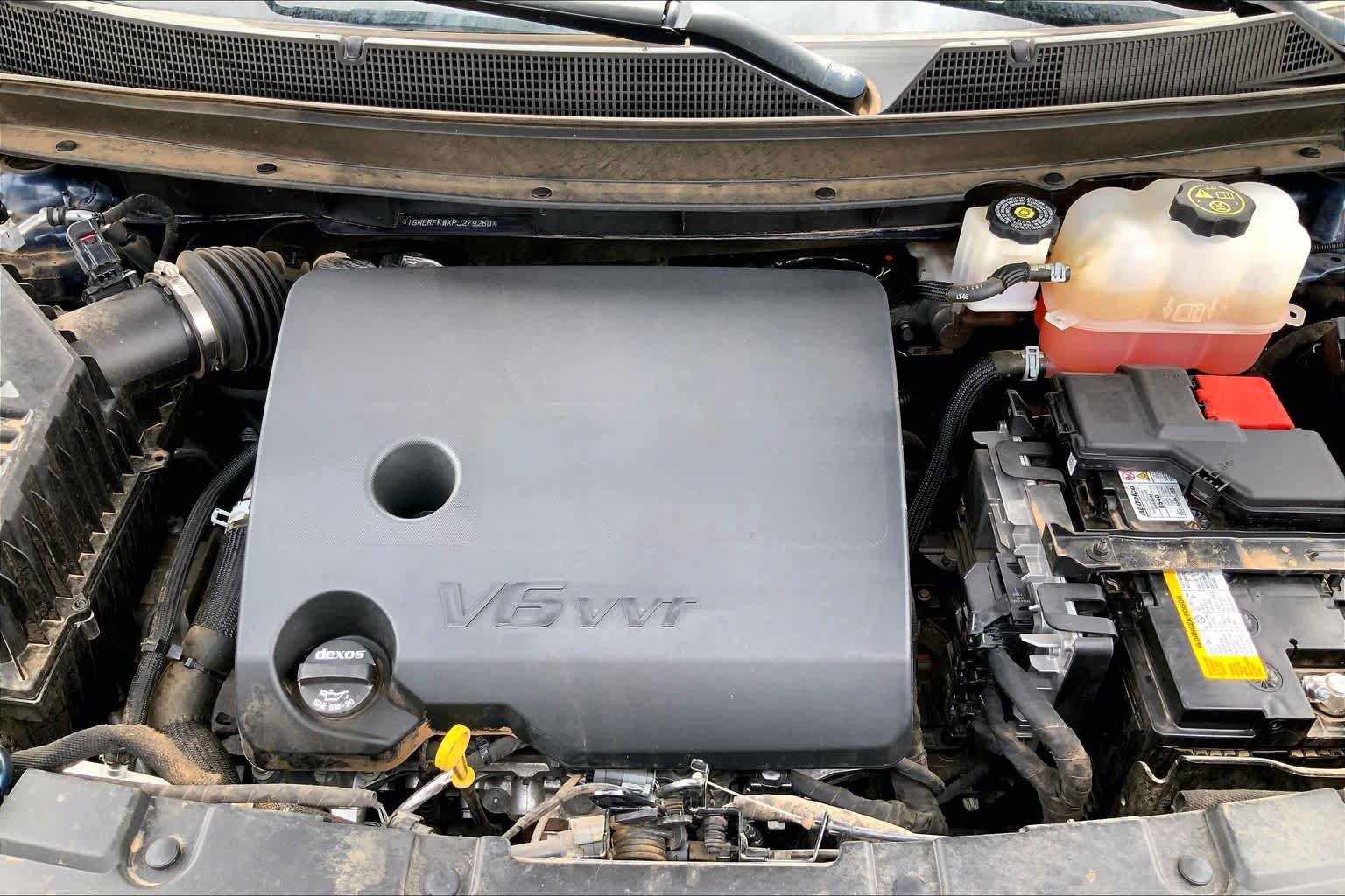 Used 2023 Chevrolet Traverse LS FWD image 34