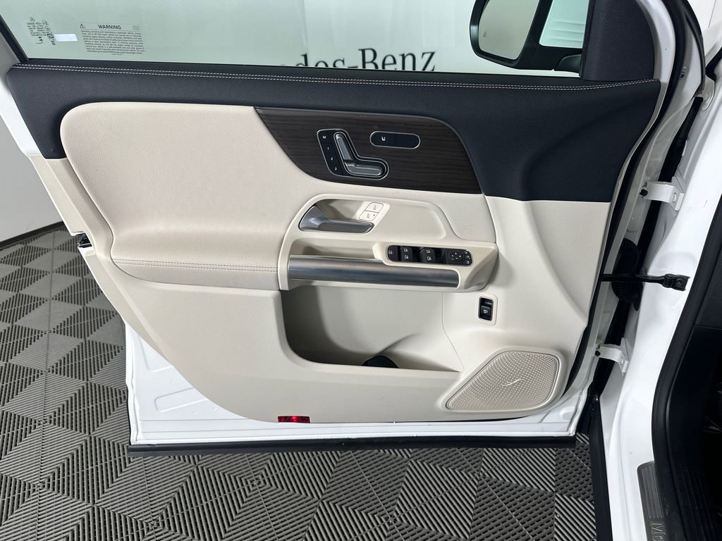 Certified 2026 Mercedes-Benz GLA 250 4MATIC image 10