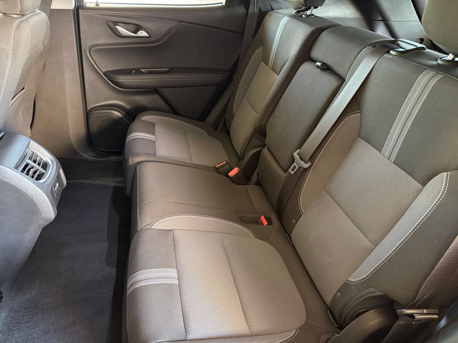 Used 2026 Chevrolet Blazer LT FWD image 26
