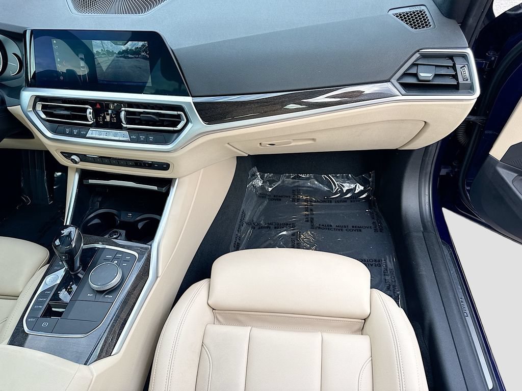 Used 2020 BMW 330i Sedan w/ Convenience Package RWD image 18